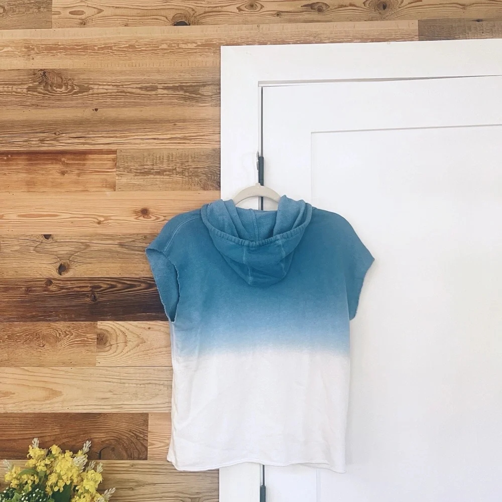 Chaser Linen Terry Blend Blue White Dip Dye Sleeveless Hoodie Medium